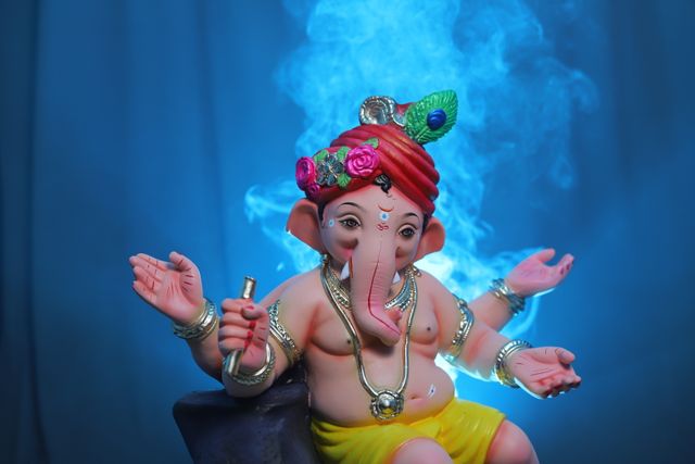 Ganesh Chaturthi 2026: Dates & Mantras to Chant on Ganesh Chaturthi